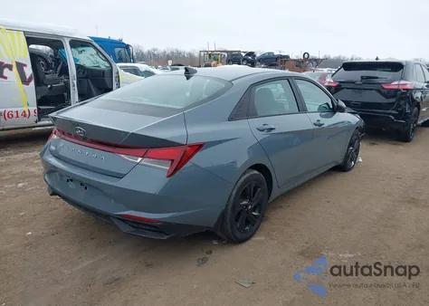 2023 Hyundai Elantra Sel from USA, damaged, VIN KMHLM4AG3PU431533